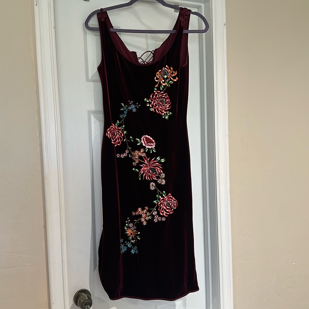Unique Betsy Johnson Velour Wine Colored Dress w/ Matching Shaw Cover Up ❤️